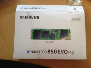 Verpackung einer SSD Festplatte